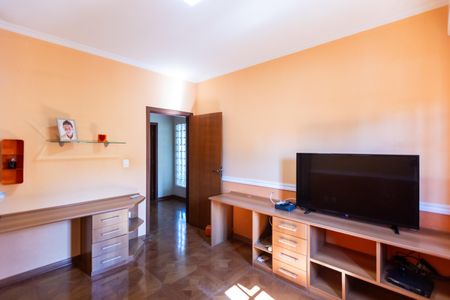 Casa de condomínio à venda com 255m², 3 quartos e 3 vagasSuíte 1