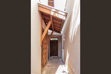 Casa de condomínio à venda com 255m², 3 quartos e 3 vagasCorredor Externo