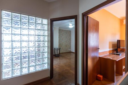 Casa de condomínio à venda com 255m², 3 quartos e 3 vagasHall dos Quartos