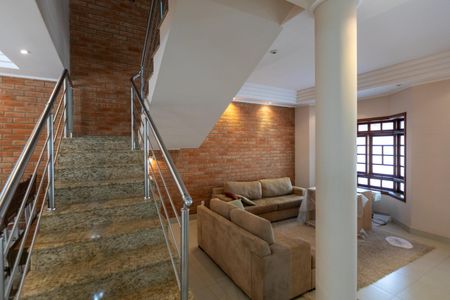 Casa de condomínio à venda com 255m², 3 quartos e 3 vagasAcesso ao nível superior