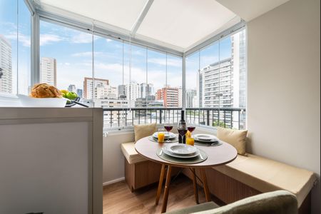 Sala de apartamento para alugar com 1 quarto, 27m² em Vila Olímpia, São Paulo
