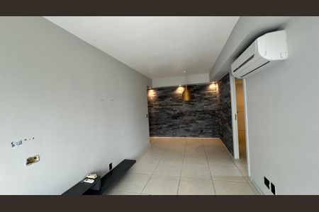 Sala de apartamento à venda com 2 quartos, 68m² em Recreio dos Bandeirantes, Rio de Janeiro