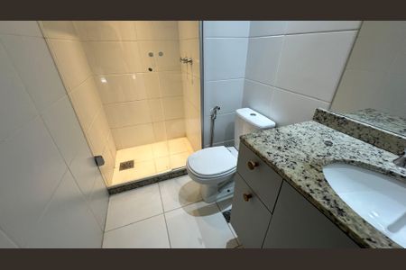 Apartamento à venda com 68m², 2 quartos e 1 vaga Apartamento à venda com 68m², 2 quartos e 1 vagaBanheiro quarto 1