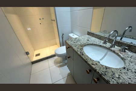 Apartamento à venda com 68m², 2 quartos e 1 vaga Apartamento à venda com 68m², 2 quartos e 1 vagaBanheiro quarto 1