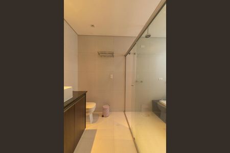 Casa de condomínio à venda com 301m², 3 quartos e 4 vagasBanheiro da Suíte 1