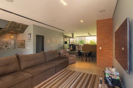 Casa de condomínio à venda com 301m², 3 quartos e 4 vagasSala