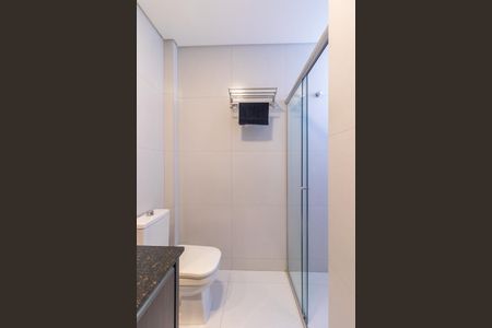 Casa de condomínio à venda com 301m², 3 quartos e 4 vagasBanheiro da Suíte 2