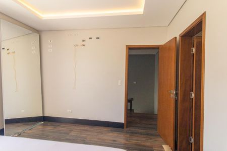 Quarto 1 Suite 1 de casa de condomínio à venda com 3 quartos, 301m² em Pilarzinho, Curitiba