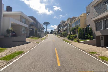 Casa de condomínio à venda com 301m², 3 quartos e 4 vagasÁrea externa