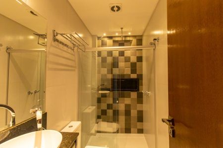 Casa de condomínio à venda com 301m², 3 quartos e 4 vagasBanheiro Social