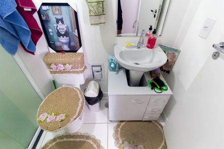 Apartamento à venda com 34m², 2 quartos e 1 vaga Apartamento à venda com 34m², 2 quartos e 1 vagaBanheiro