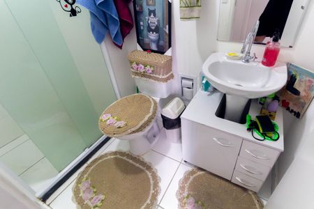 Apartamento à venda com 34m², 2 quartos e 1 vaga Apartamento à venda com 34m², 2 quartos e 1 vagaBanheiro