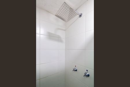 Apartamento à venda com 34m², 2 quartos e 1 vaga Apartamento à venda com 34m², 2 quartos e 1 vagaBanheiro