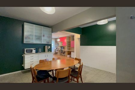 Apartamento à venda com 100m², 2 quartos e 1 vagaCozinha