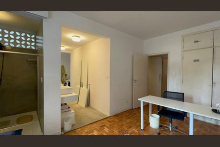 Apartamento à venda com 100m², 2 quartos e 1 vagaSuite