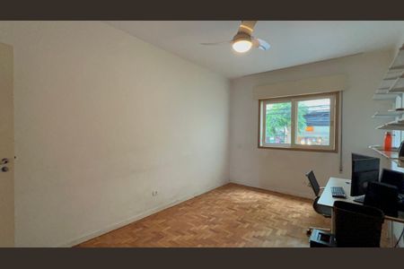 Apartamento à venda com 100m², 2 quartos e 1 vagaQuarto