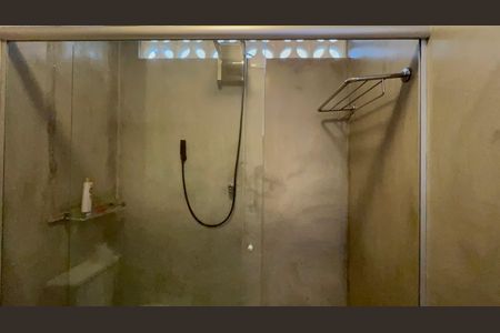 Apartamento à venda com 100m², 2 quartos e 1 vagaBanheiro da Suíte