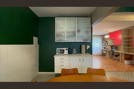 Apartamento à venda com 100m², 2 quartos e 1 vagaCozinha