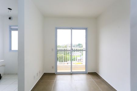 Sala  de apartamento para alugar com 2 quartos, 40m² em Jardim Piracuama, São Paulo