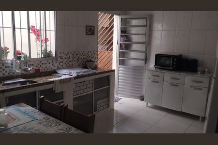 Foto 10 de casa à venda com 3 quartos, 125m² em Vila Santa Teresinha, São Paulo