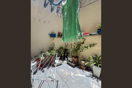 Casa para alugar com 135m², 2 quartos e 2 vagasQuintal