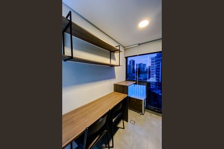 Varanda de kitnet/studio para alugar com 1 quarto, 23m² em Vila Mariana, São Paulo
