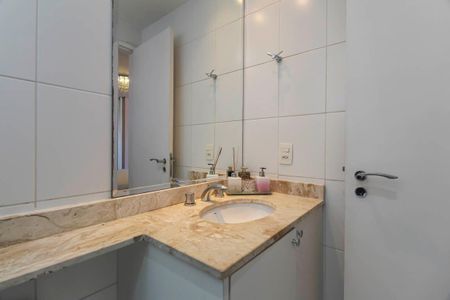 Apartamento à venda com 72m², 2 quartos e 1 vaga