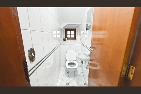 Casa à venda com 248m², 4 quartos e 7 vagasLavabo