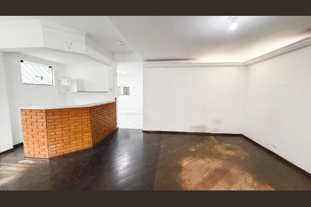 Casa à venda com 248m², 4 quartos e 7 vagasSala