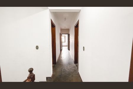 Casa à venda com 248m², 4 quartos e 7 vagasCorredor