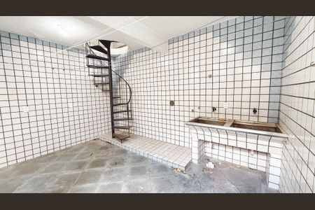 Casa à venda com 248m², 4 quartos e 7 vagasÁrea de Serviço