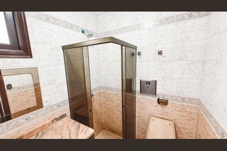 Casa à venda com 248m², 4 quartos e 7 vagasBanheiro 2