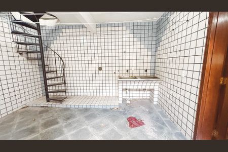 Casa à venda com 248m², 4 quartos e 7 vagasÁrea de Serviço