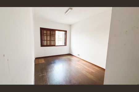 Casa à venda com 248m², 4 quartos e 7 vagasQuarto 2