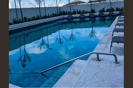 Apartamento para alugar com 25m², 1 quarto e sem vaga Apartamento para alugar com 25m², 1 quarto e sem vagaÁrea comum - Piscina