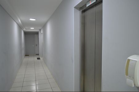 Apartamento para alugar com 36m², 1 quarto e sem vagaElevador