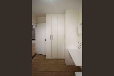 Quarto de apartamento para alugar com 2 quartos, 45m² em Quinta da Paineira, São Paulo