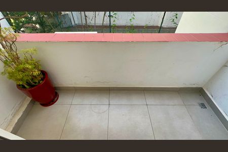 Apartamento para alugar com 83m², 2 quartos e 1 vaga Apartamento para alugar com 83m², 2 quartos e 1 vagaSacada