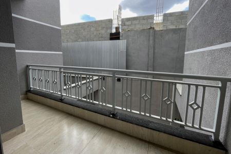 Apartamento à venda com 53m², 2 quartos e 1 vagaSacada do quarto 2