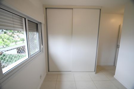 Casa de condomínio para alugar com 220m², 3 quartos e 4 vagasQuarto Suíte 2