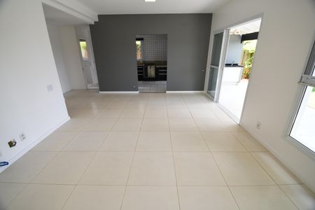 Casa de condomínio para alugar com 220m², 3 quartos e 4 vagasSala 1