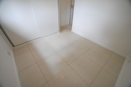 Casa de condomínio para alugar com 220m², 3 quartos e 4 vagasQuarto Suíte 2