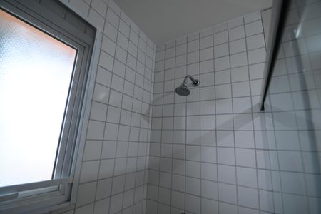 Casa de condomínio para alugar com 220m², 3 quartos e 4 vagasBanheiro Suíte 3