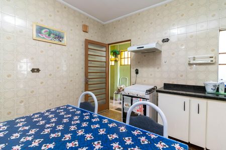 Casa à venda com 140m², 4 quartos e 2 vagasCozinha