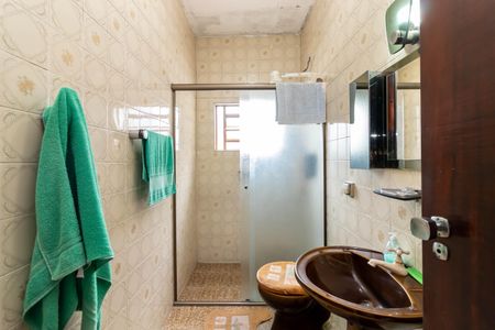 Casa à venda com 140m², 4 quartos e 2 vagasBanheiro da Suíte