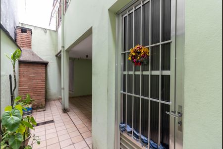 Casa à venda com 140m², 4 quartos e 2 vagasCorredor Lateral