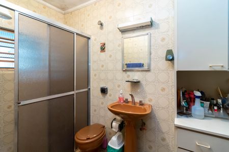 Casa à venda com 140m², 4 quartos e 2 vagasBanheiro 2