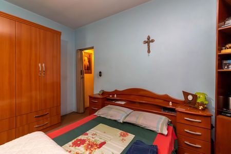 Casa à venda com 140m², 4 quartos e 2 vagasSuíte