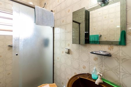 Casa à venda com 140m², 4 quartos e 2 vagasBanheiro da Suíte