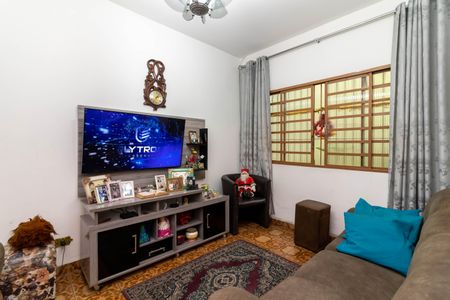 Sala de Estar de casa à venda com 4 quartos, 140m² em Vila Amalia (zona Norte), São Paulo